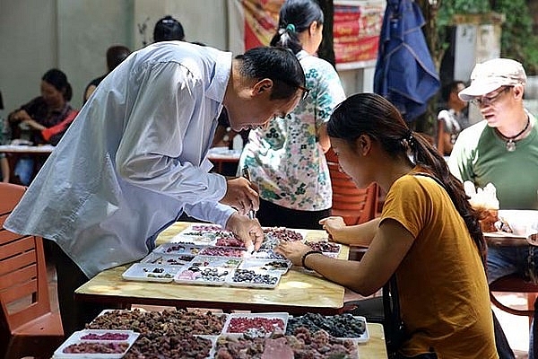 den yen bai mua da quy uong che tuyet shan xem mua xoe thai