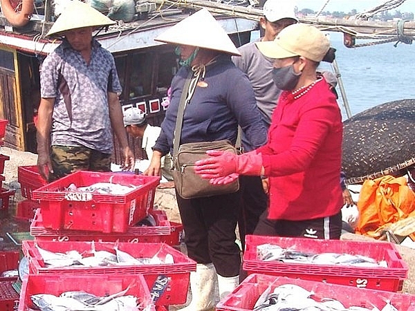 bien lang co hue noi mang ve dep nhu tranh thuy mac