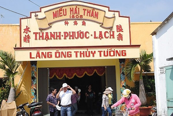 ngam bai bien cat den day doc dao o bien can gio