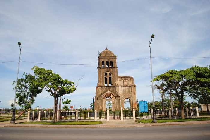 diem tham quan khong the bo lo khi den bien nhat le