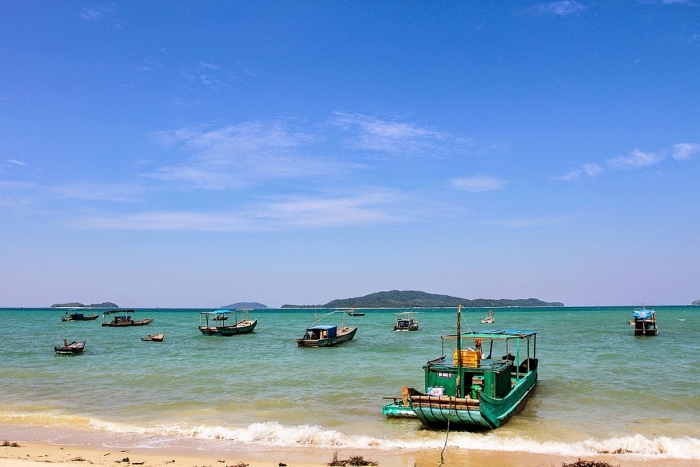 chiem nguong ve dep cua bai bien tru tinh tra co quang ninh