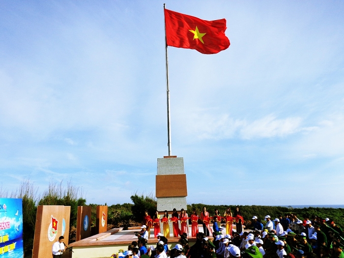kham pha vung dat moi dao phu quy vien ngoc tho xu binh thuan