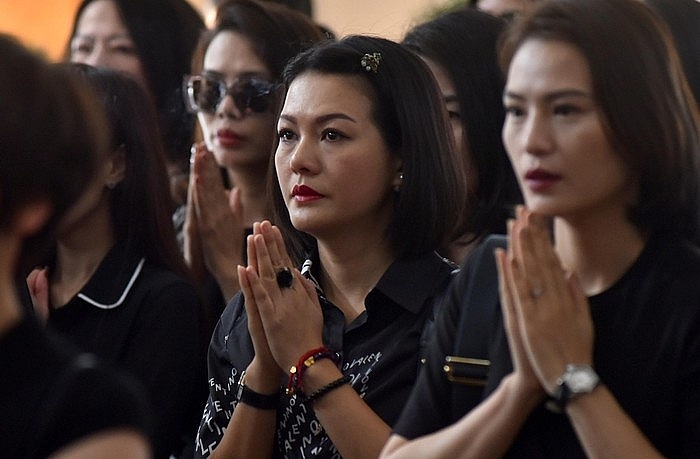 nhieu nghe si viet khoc khi vieng nguoi mau ha noi qua doi o tuoi 37