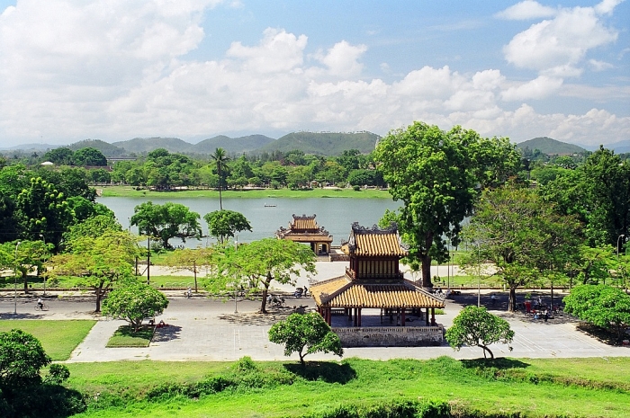 nhung di tich nao xuat hien tren tien giay viet nam