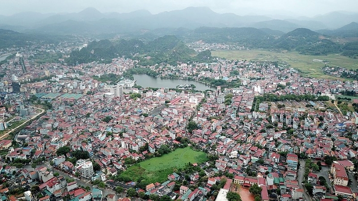 dong song nao chay nguoc duy nhat o nuoc ta