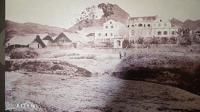 dinh thu vua meo tren dinh cao nguyen trang dac biet co nao
