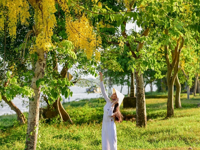 hue rop troi sac hoa nhung ngay dau ha