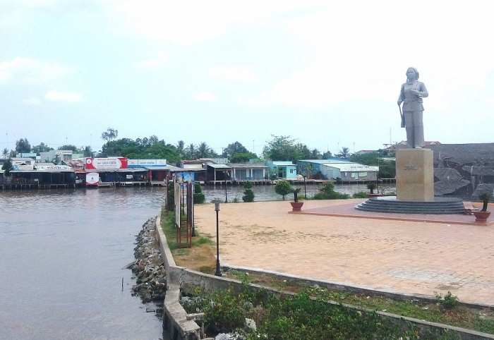 tinh thanh nao o viet nam co 3 mat giap bien