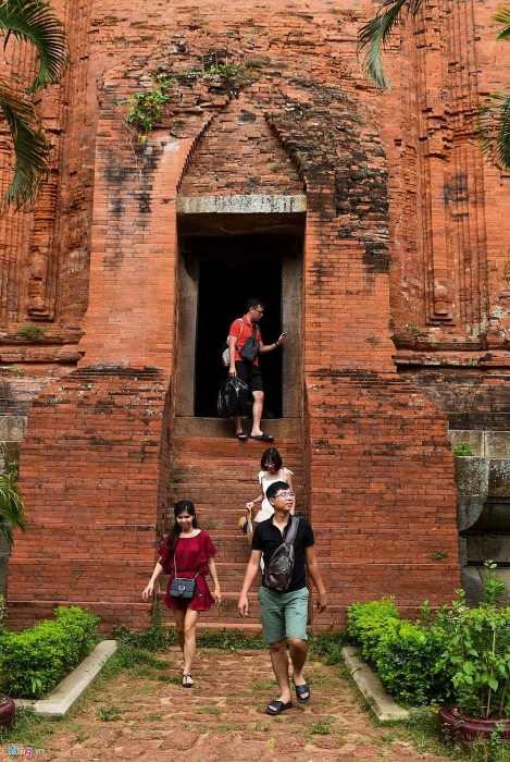 thap co nghin nam o mien dat vo troi van