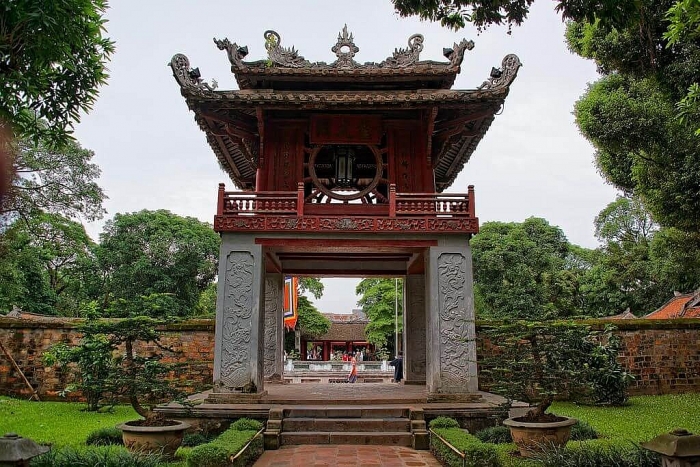 bia tien si tai van mieu quoc tu giam duoc xay dung tu khi nao