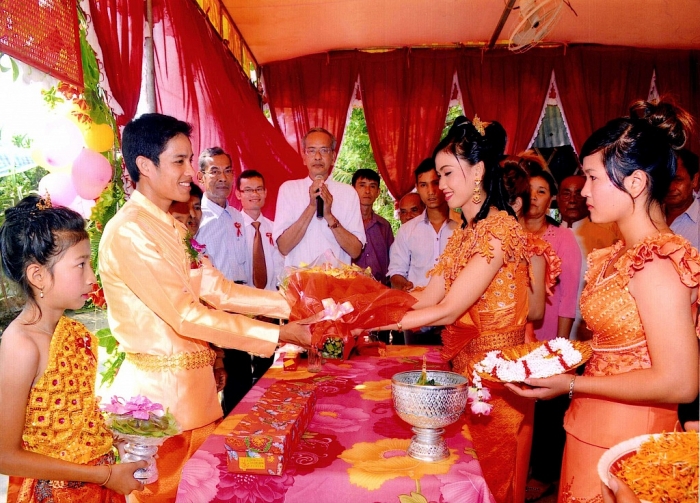 nam gioi dan toc nao deu trai qua thoi gian tu hanh