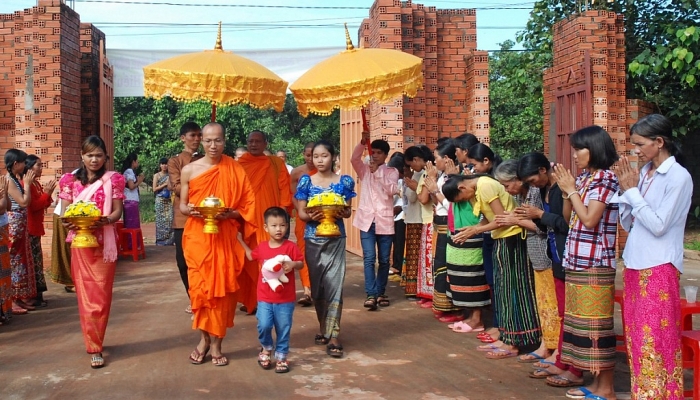 nam gioi dan toc nao deu trai qua thoi gian tu hanh