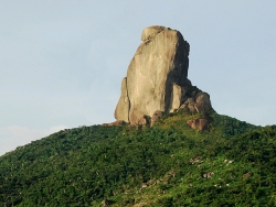 da nang co 3 ngoi chua cung ten la gi