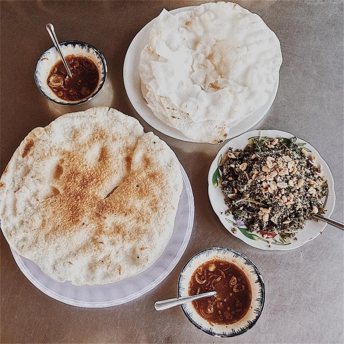 banh to moc la mon an truyen thong trong ngay tet cua tinh nao