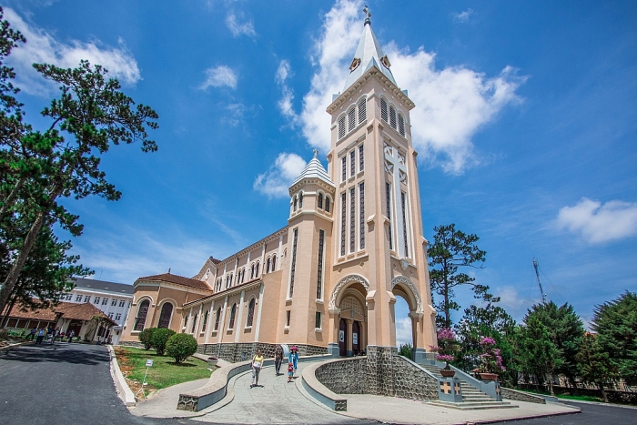 nha tho nao o da lat lam dong thuong duoc goi la nha tho con ga