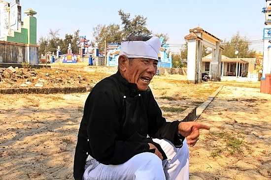 nhung lang chai am duong nghich chieu chay dua xay lang mo