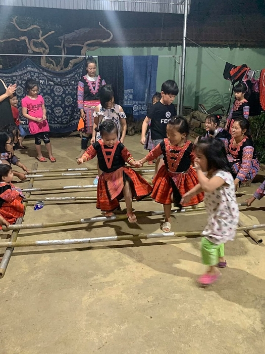 pa co mai chau voi nhieu trai nghiem cho ca gia dinh ban dip he nay