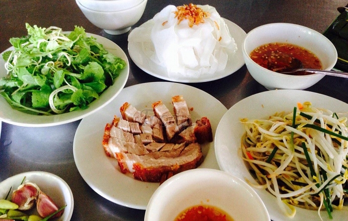 hue co dac san noi tieng gi