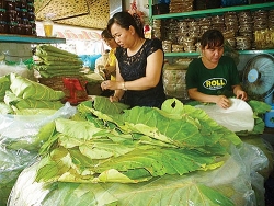phu nu thai o son la gin giu nghe det tho cam