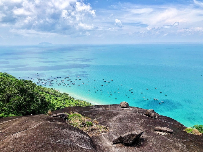 tan huong su binh yen o hon dao it nguoi biet gan phu quoc