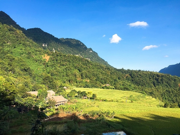 pu luong net dep dung di hoa quyen voi may troi