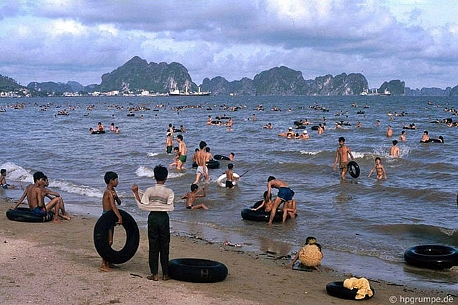mot ha long hoan toan khac la nhung nam dau thap nien 90