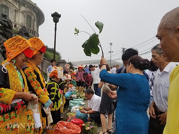 dac san xu lang rua da nhot ro qua la vang ruc ret doc nhot chai