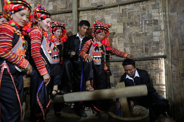 tet mua mua nguoi ha nhi o tay bac