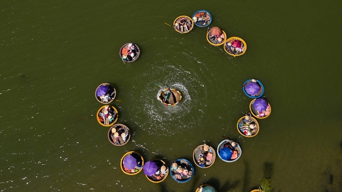 net dep say long dua hoi an tro thanh diem den so mot the gioi