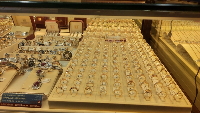 Giá vàng hôm nay 3/2/2021: Sát Tết vàng giảm còn 56,8 triệu đồng/lượng