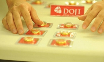 Giá vàng hôm nay 8/2/2021: Cán mốc 57 triệu đồng/lượng