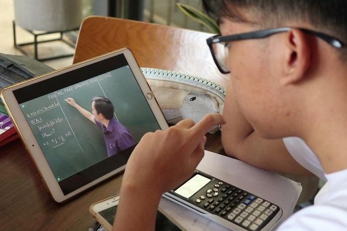 Học sinh TP.HCM không phải đến trường hết tháng 2