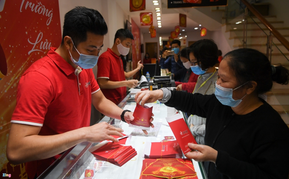 Ngày vía Thần Tài: Chỗ tấp nập, nơi vắng tanh người mua vàng