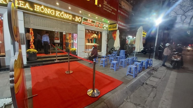 Ngày vía Thần Tài: Chỗ tấp nập, nơi vắng tanh người mua vàng