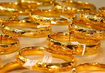 Giá vàng SJC và DOJI lao dốc còn 55 triệu đồng/lượng
