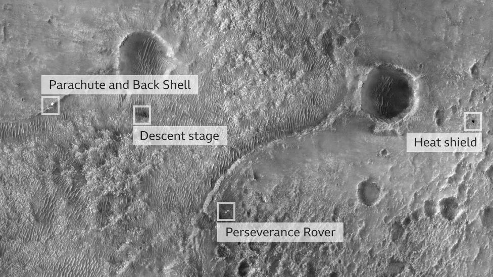 Tảng đá kỳ lạ trên Sao Hỏa vừa được NASA khám phá