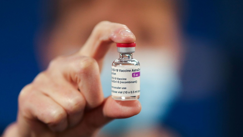 Rời ngày nhận vaccine COVID-19 đến giữa tháng 4 Lùi ngày nhận vaccine COVID-19 đến giữa tháng 4