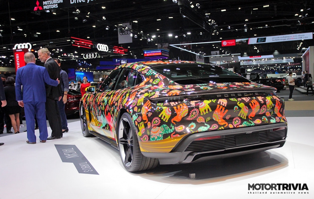 Porsche Taycan họa tiết độc đáo lần được được giới thiệu Porsche Taycan họa tiết độc đáo lần được được giới thiệu