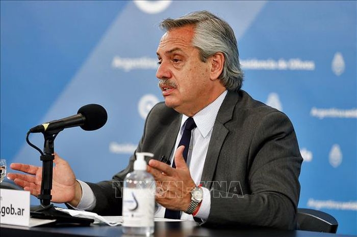 Argentina muốn đàm phán lại các khoản nợ hàng tỷ USD Argentina muốn đàm phán lại các khoản nợ hàng tỷ USD