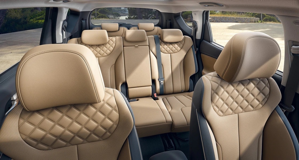 Hyundai Santa Fe 2021 ra mắt với giá chỉ gần 900 triệu