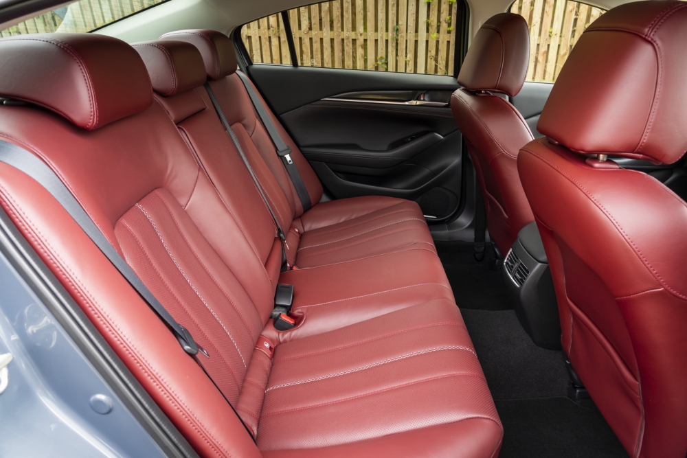 Mazda6 2021 ra mắt phiên bản giới hạn chỉ có 100 chiếc