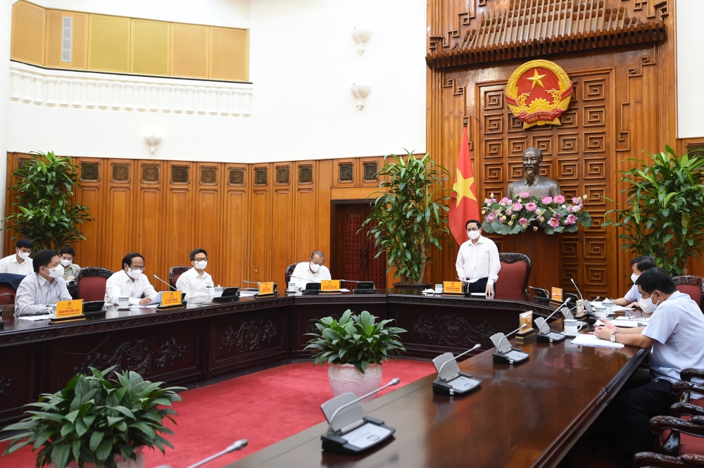 Thủ tướng yêu cầu thực hiện nghiêm các quy định phòng chống dịch, vì sức khỏe mỗi người, vì lợi ích quốc gia