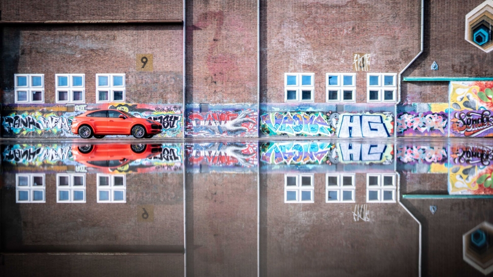 Những chiếc Porsche Taycan đầu tiên được giao đến khách hàng