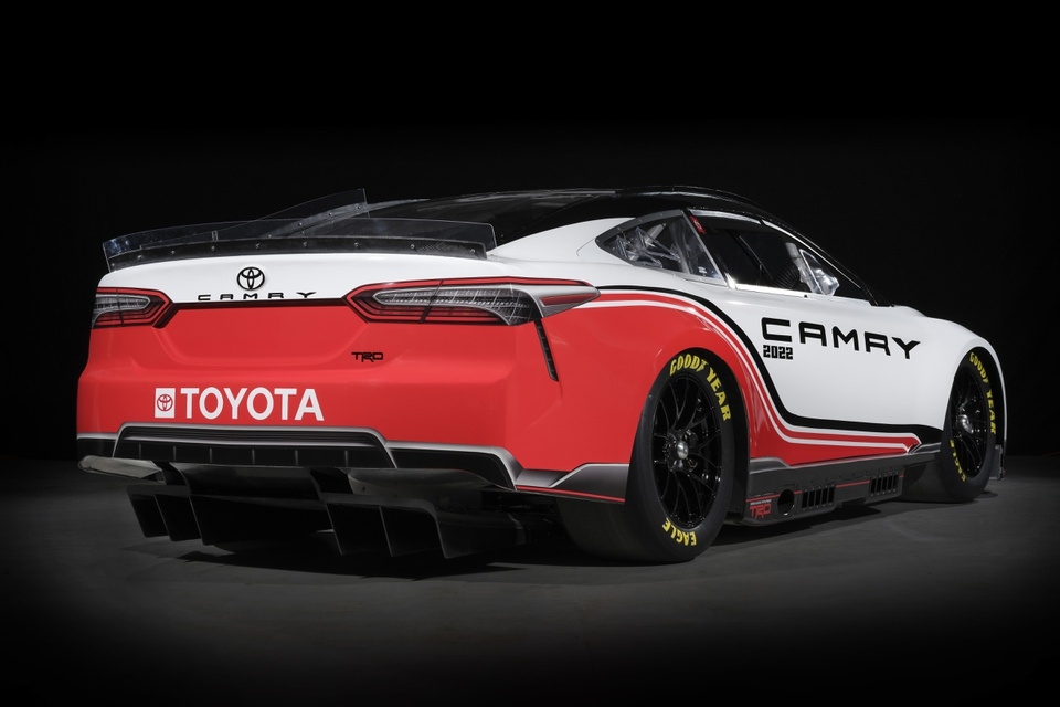 Toyota Camry bản đường đua sẵn sàng so tài với Ford Mustang Toyota Camry bản ‘xịn xò’ sẵn sàng so tài với Ford Mustang