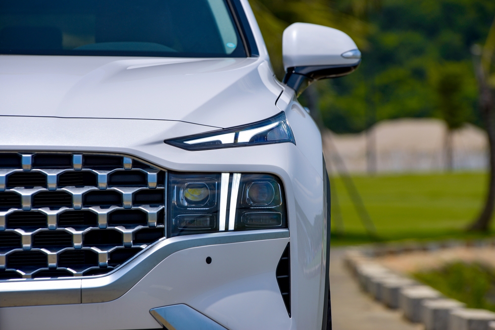 Hyundai Santa Fe 2021 ra mắt khách Việt, giá cao nhất tới hơn 1,3 tỷ đồng