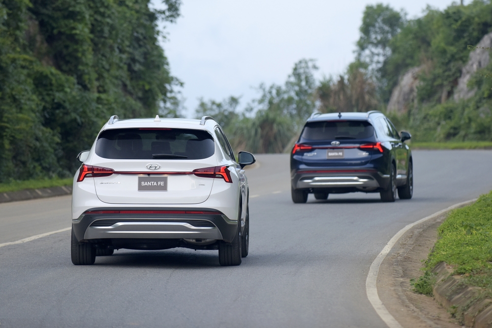 Hyundai Santa Fe 2021 ra mắt khách Việt, giá cao nhất tới hơn 1,3 tỷ đồng