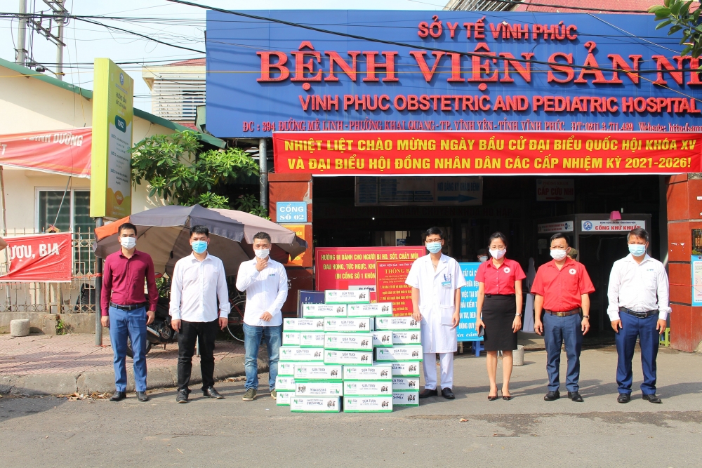 Mộc Châu Milk trao tặng hơn 50 nghìn sản phẩm sữa tươi tới người dân và lực  lượng tuyến đầu phòng chống dịch Covid-19