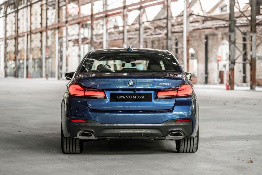 BMW 5 Series 2021 ra mắt với giá chỉ từ 1,8 tỷ đồng