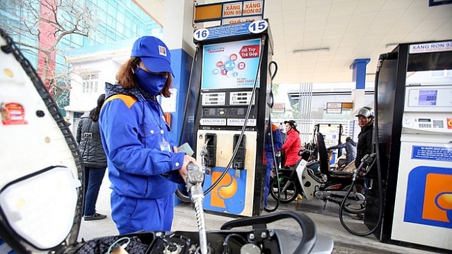Giá xăng dầu ngày mai (13/7) sẽ giảm nhẹ?