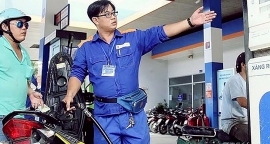 Giá xăng dầu hôm nay 14/7: Xăng trong nước điều chỉnh không tăng giá